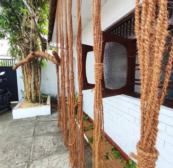 Sheyyes Hostel