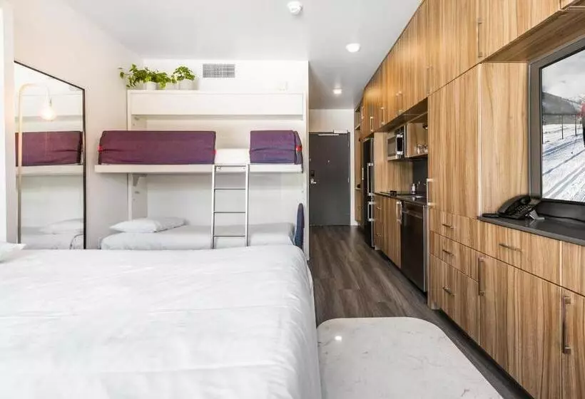 Yotelpad By All Seasons Resort Lodging