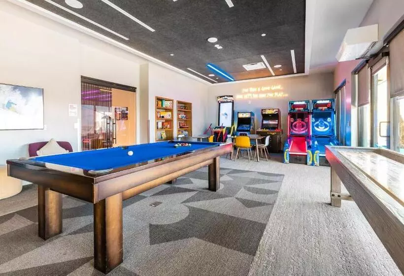 Yotelpad By All Seasons Resort Lodging