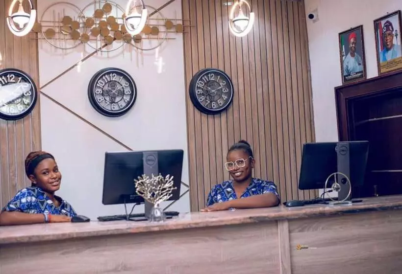 Abada Luxury Hotel And Suites