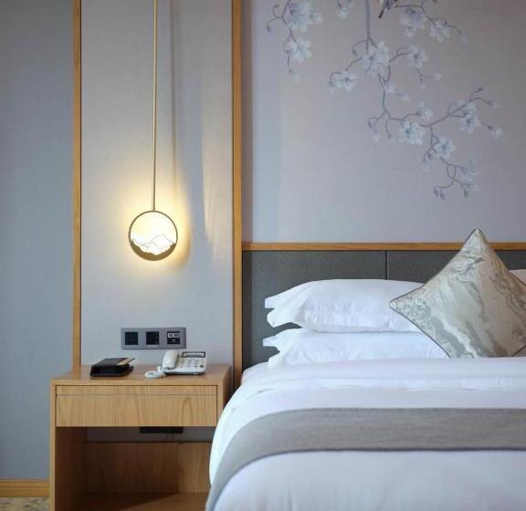 Baian Art Hotel Luzhou