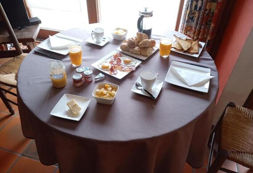 تختخواب و صبحانه Le Vieux Noyer