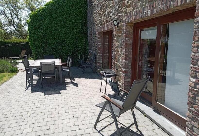 تختخواب و صبحانه Le Vieux Noyer