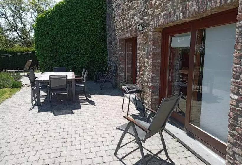 ベッドアンドブレックファースト Le Vieux Noyer