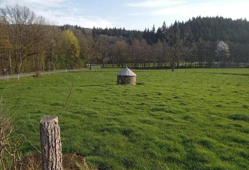 تختخواب و صبحانه Le Vieux Noyer