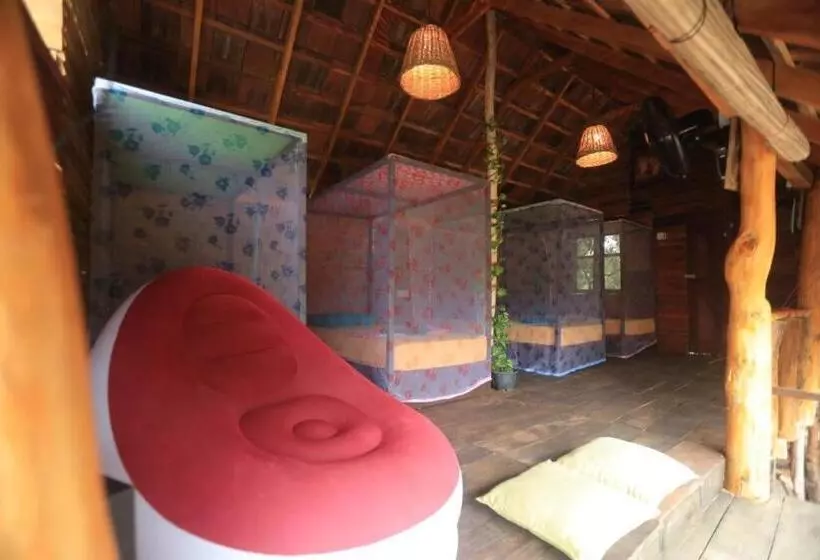 Dinna Nature Hostel