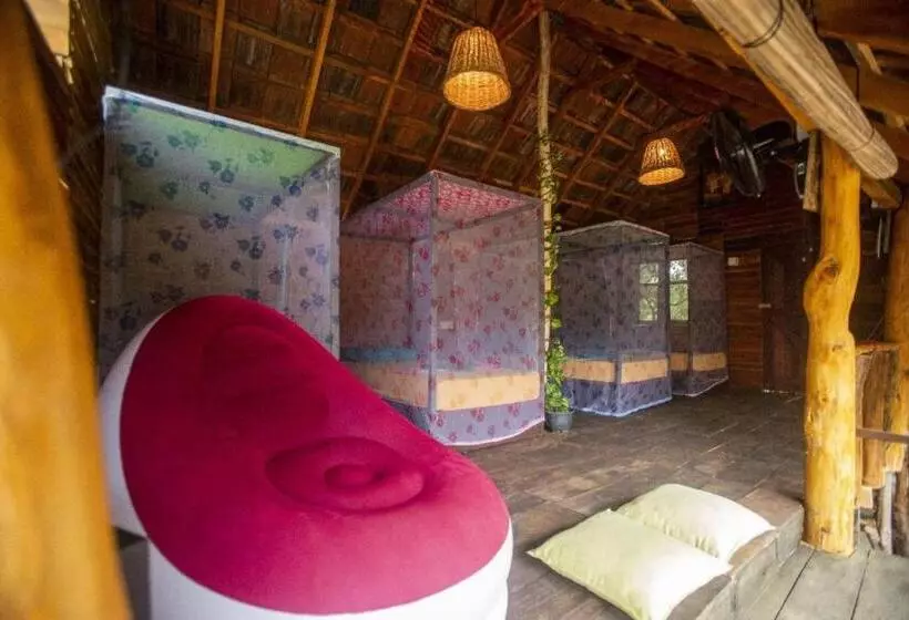 Dinna Nature Hostel