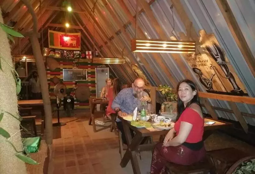 Dinna Nature Hostel