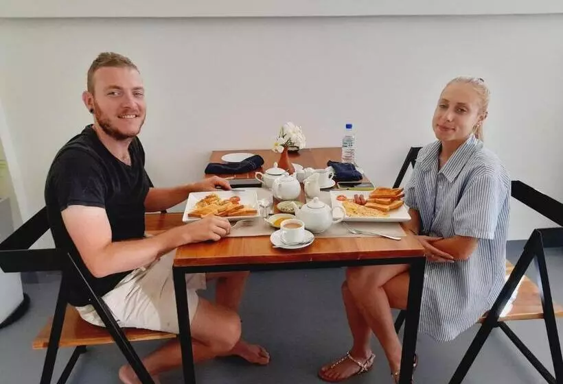 Hotelli Anchorage Mirissa