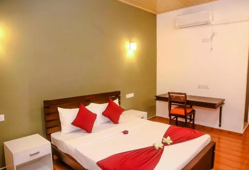 Hotelli Anchorage Mirissa