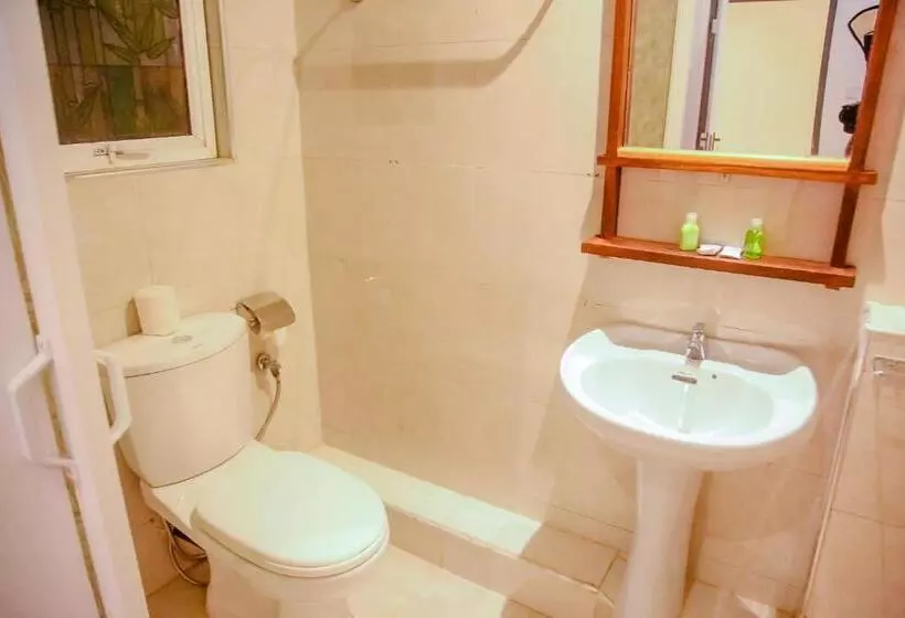 Hotelli Anchorage Mirissa