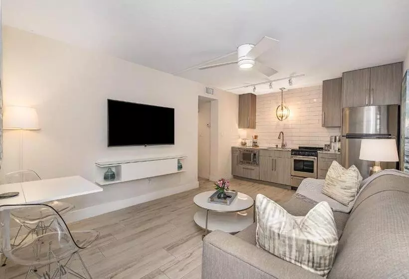 Hotelli Boutique Vacation Rental Complex At Beach