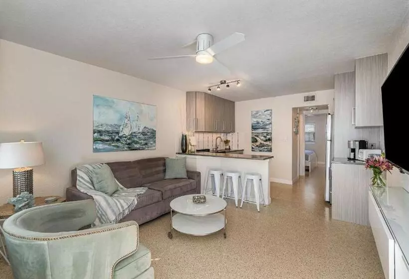 Hotelli Boutique Vacation Rental Complex At Beach