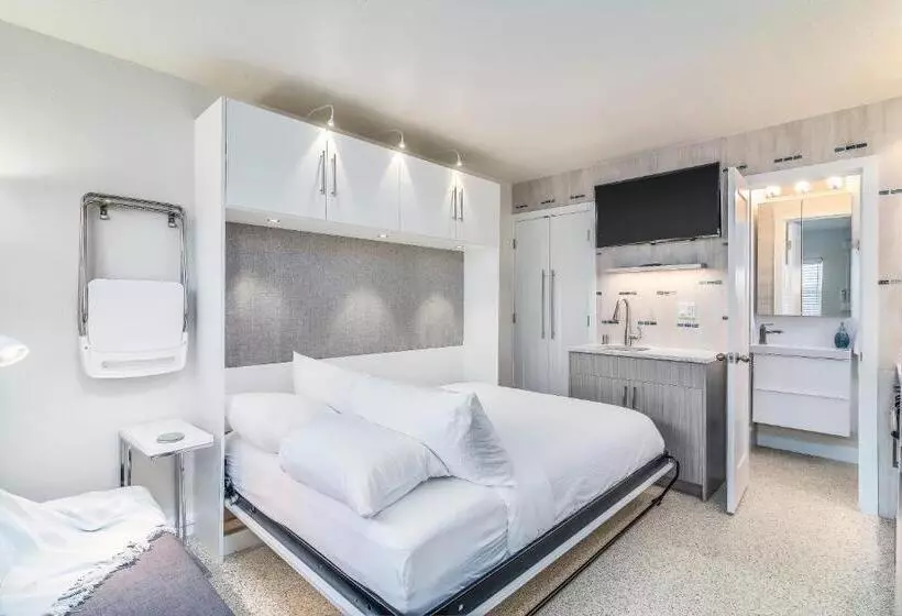 Hotelli Boutique Vacation Rental Complex At Beach