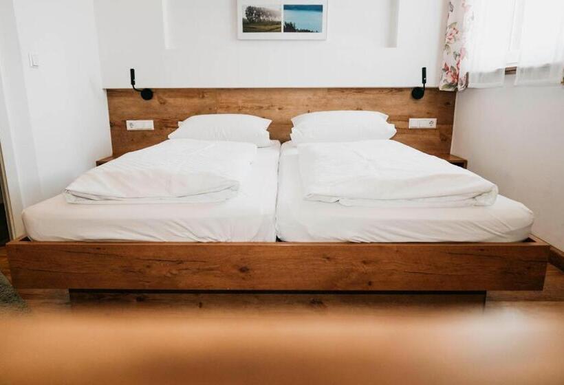 בית מלון כפרי Brauereigasthof Adler