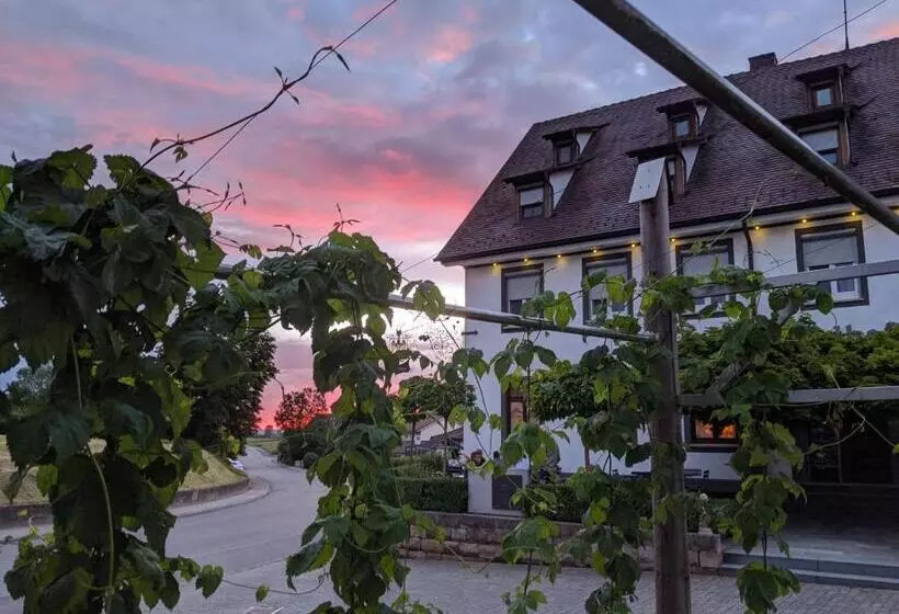 Hotelli Brauereigasthof Adler