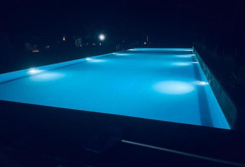 호텔 Deduru Cabana Nature Resort