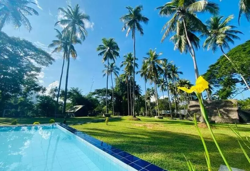 Hotelli Deduru Cabana Nature Resort