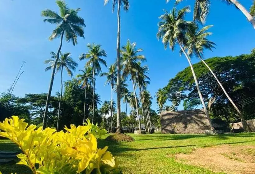 Hotelli Deduru Cabana Nature Resort