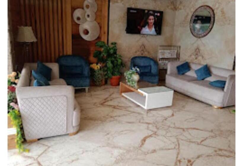 酒店 Giri Palace Madhya Pradesh