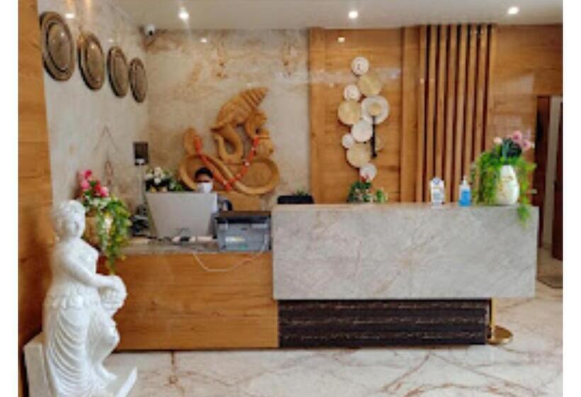 酒店 Giri Palace Madhya Pradesh