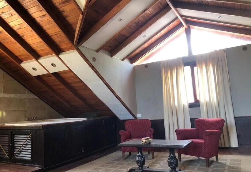 هتل La Posada De Las Brujas