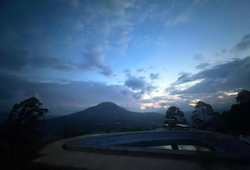 ホテル Pinggan Cliff