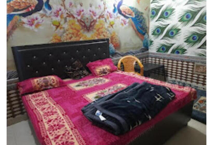 호텔 Rajdarbar Uttar Pradesh