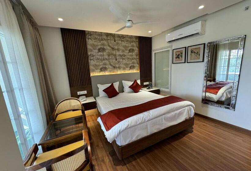 Hotel Sky Suites By The Lazy Host