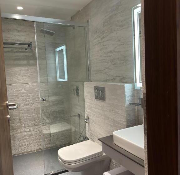 Hotel Sky Suites By The Lazy Host