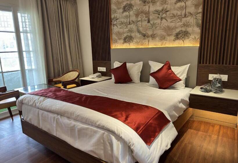 Hotel Sky Suites By The Lazy Host