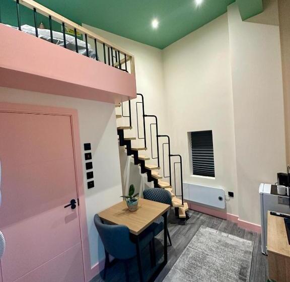 פנסיון Cozy En Suite Loft In Trendy Local