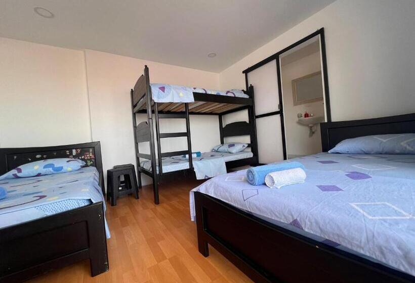 پانسیون Epifania Hostel