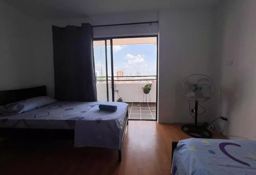 ペンション Epifania Hostel