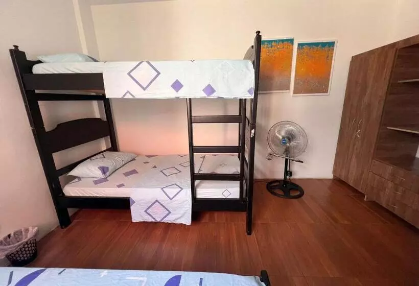 ペンション Epifania Hostel