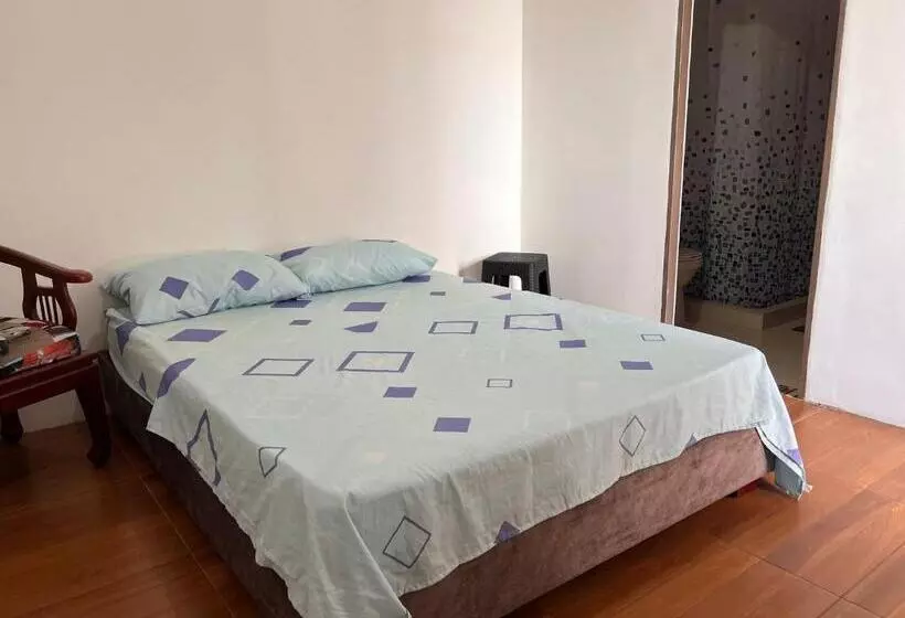 ペンション Epifania Hostel