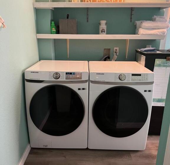 بنسيون La Adventura Villa