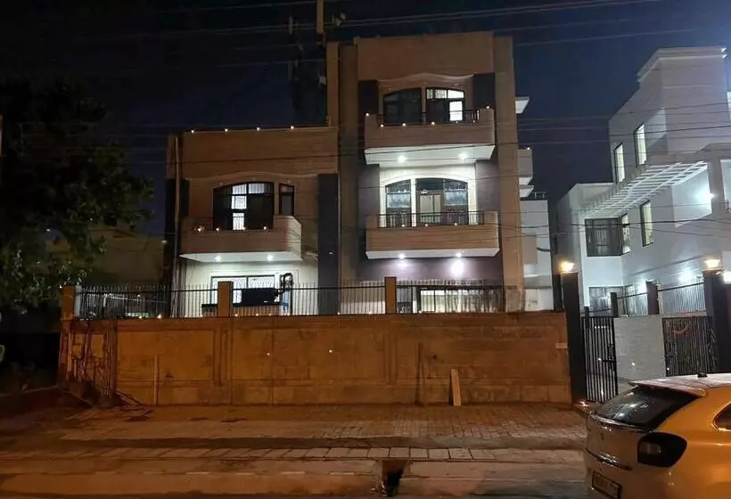 Pension Raj Residency
