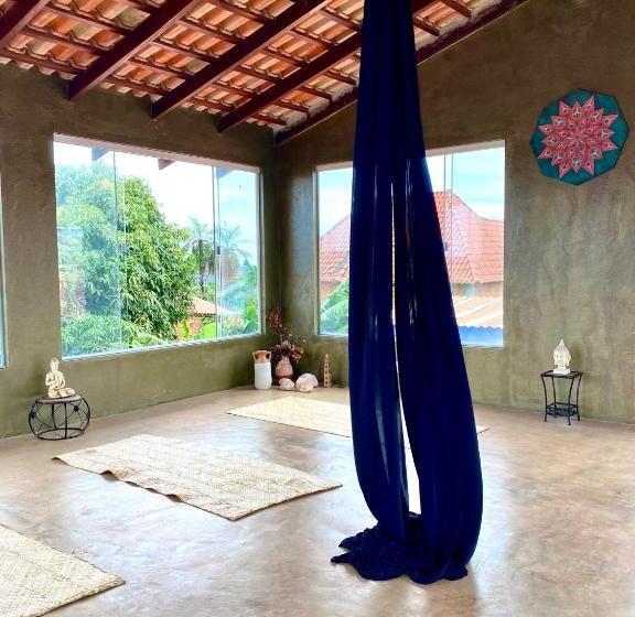 Pensão Macaw Suite  With Hot Tub For Singles Or Couple!