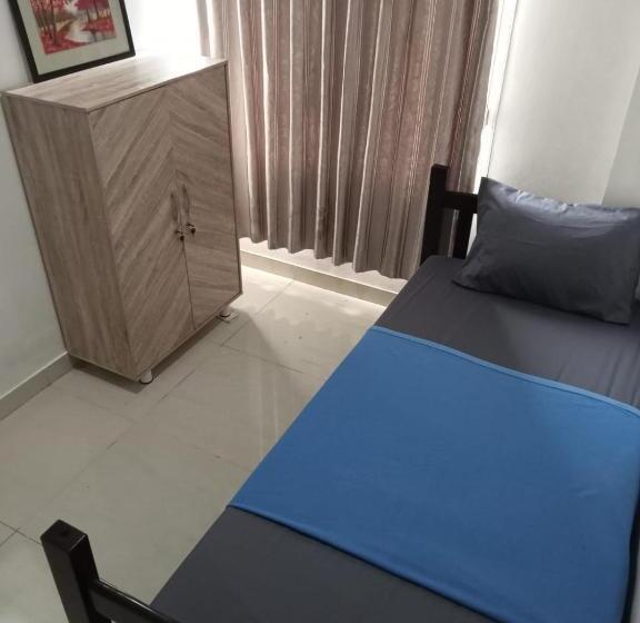 호스텔 De Novaren Guesthouse