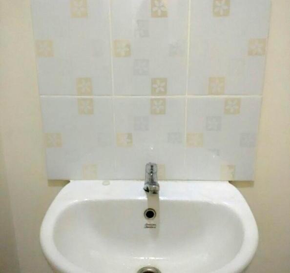 호스텔 De Novaren Guesthouse