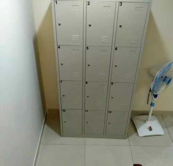 ユースホステル De Novaren Guesthouse