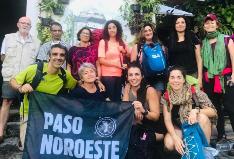 호스텔 Funk Bunks By The Lake