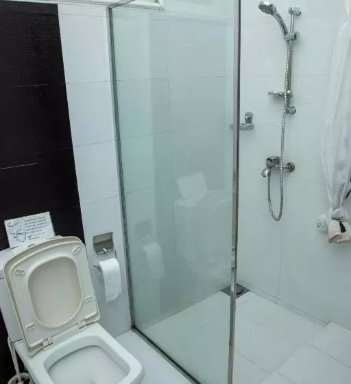 Retkeilymaja Funk Bunks   By The Lake