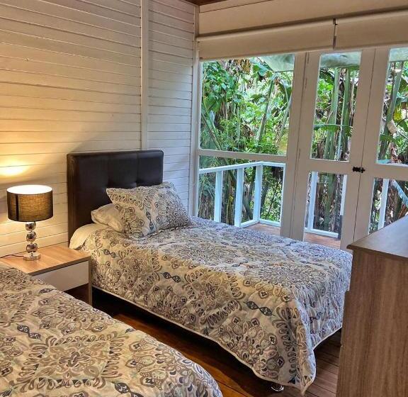 هاستل Posada Turistica Avalon