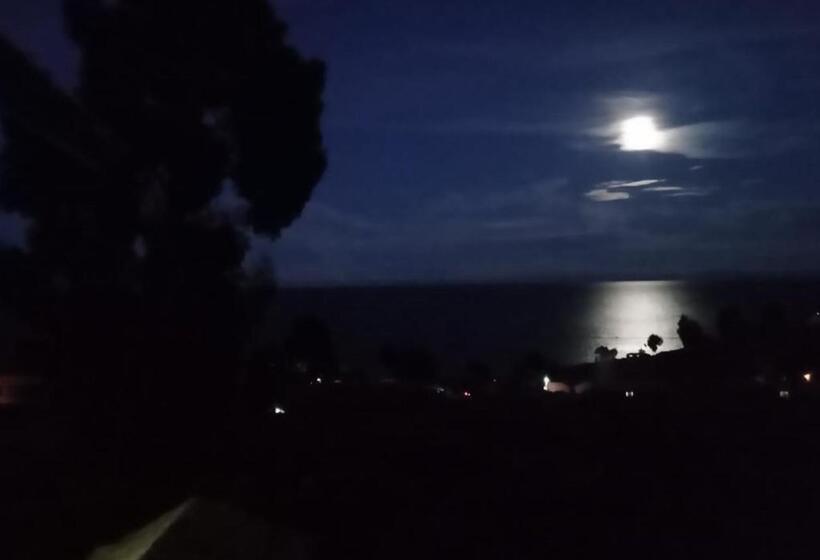 ベッドアンドブレックファースト Blue Sky Amantani Lodge