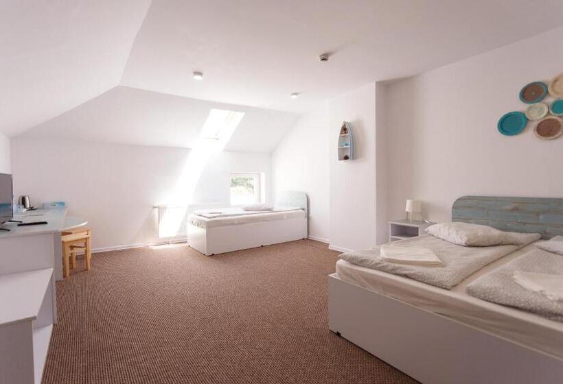 تختخواب و صبحانه Boutique House