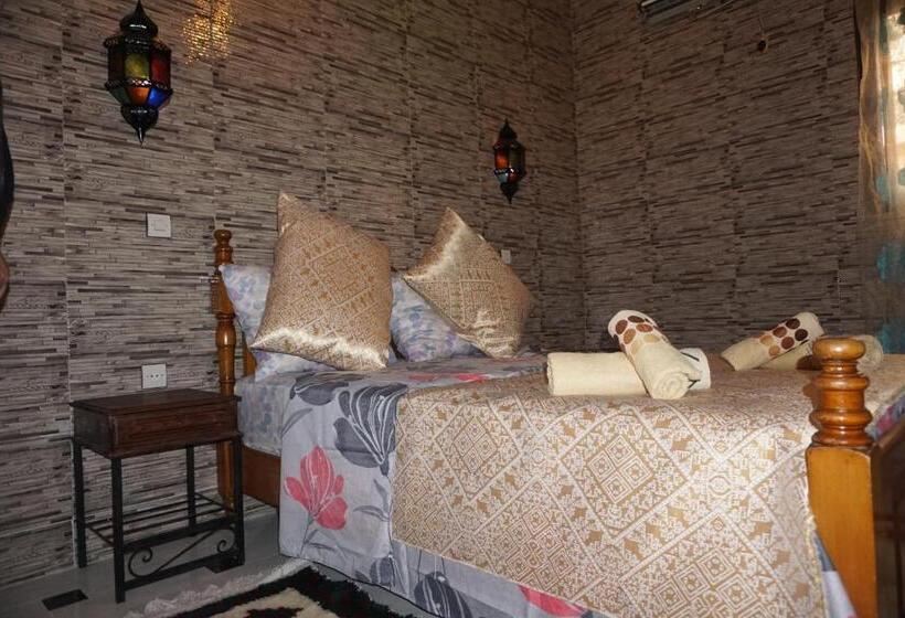 تختخواب و صبحانه Riad Andalousse