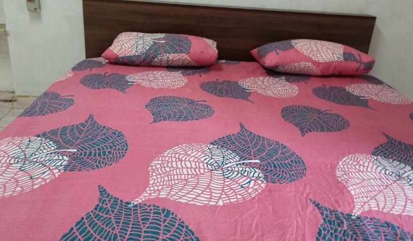 Hotel-cápsula Shreevaris