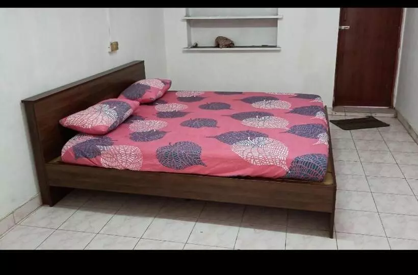 Hôtel Capsule Shreevaris